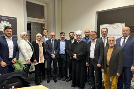 Reisu-l-ulema posjetio Islamsku zajednicu  Bošnjaka u Njemačkoj