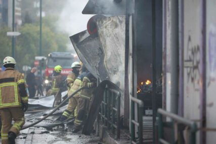 Hrabri sarajevski vatrogasci obuzdali vatrenu stihiju