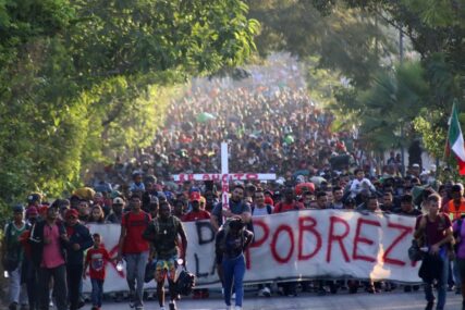 Dok kilometarska kolona ide prema "zemlji snova": SAD i Meksiko postigli dogovor oko granice