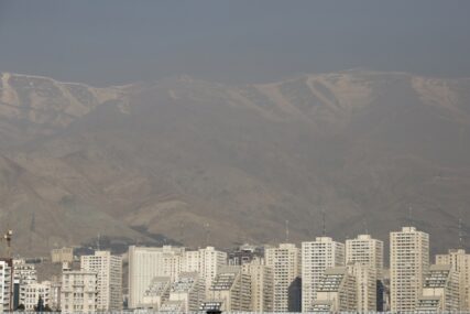 Zagađenje zraka za godinu uzrokovalo smrt više od 27.000 ljudi u Iranu
