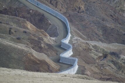Završeno 170 kilometara sigurnosnog zida na granici Turske i Irana (FOTO)