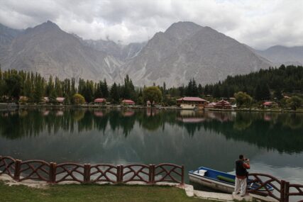 Jezero Shangrila - skriveni raj u podnožju Himalaja (FOTO)