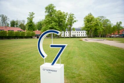 Čelnici G7 održavaju virtualni sastanak sa Zelenskim u znak podrške Ukrajini