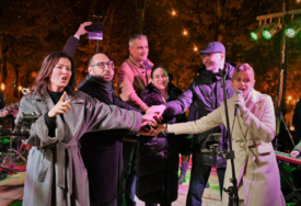 Objavila video! Gradonačelnica Karić bila na otvorenju Adventa u Zagrebu: "Slavimo zajedništvo"