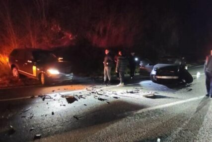 Teška saobraćajna nesreća: Sudar više vozila na Bradini, ima povrijeđenih