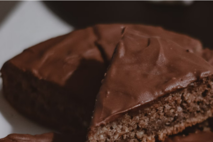 Recept za najlakšu čokoladnu tortu od samo 3 sastojka