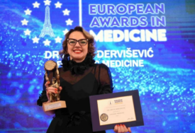 Emina Dervišević dobila prestižnu nagradu u medicini, posvetila je poginulim doktoricama Azri i Almi (VIDEO)