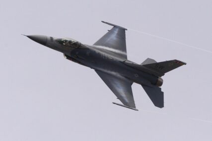 Holandija će Ukrajini isporučiti 18 borbenih aviona
