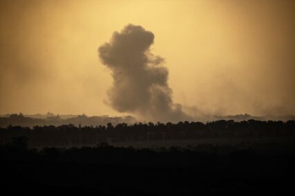 Novogodišnja noć u Gazi: Izraelska vojska nastavlja s napadima, snimljeno razaranje i dim