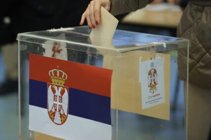 Đilas: Kakvi izborni uslovi kada u Beogradu glasaju Dodik i Stevandić