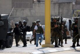 Izraelski vojnici upucali Palestinca u Hebronu