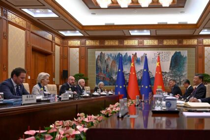 Najviši zvaničnici EU i Kine održali prvi sastanak licem u lice u četiri godine