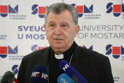 Nadbiskup Vukšić: Crkva je zajednica poslana da komunicira (VIDEO)