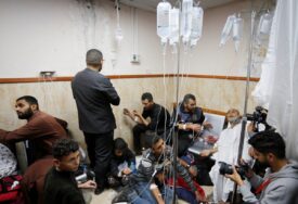 Raseljeni Palestinci suočavaju se sa zdravstvenom krizom zbog otpadnih voda u Pojasu Gaze