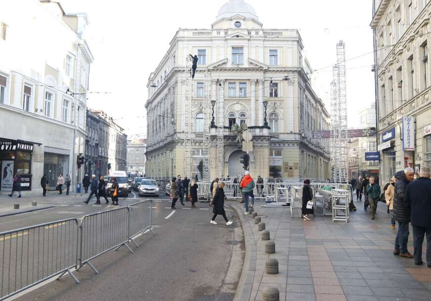 Vječna vatra postavljanje bine za novu godinu