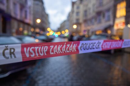 Slovačka policija uhapsila muškarca zbog prijetnje da će kopirati napad u Pragu