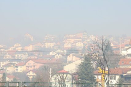 Sarajevo pod maglom: Na Pofalićima još nije svanulo (FOTO)