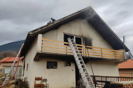 Požar na porodičnoj kući u Travniku, jedna osoba smrtno stradala
