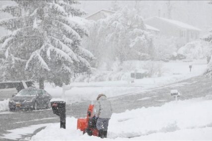 Hladni talas u SAD donosi smrtonosne posljedice: 21 žrtva usljed obilnih snježnih padavina i niskih temperatura