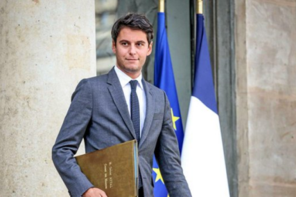 Politika sa novim licem: Izabran najmlađi premijer Francuske