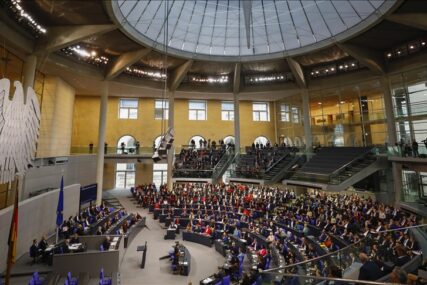 Sutrašnje glasanje u Bundestagu: Nacrt zakona za olakšano dvojno državljanstvo u Njemačkoj na stolu