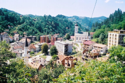 U Srebrenici uhapšene dvije osobe zbog pucnjave prilikom prolaska kolone kroz Potočare