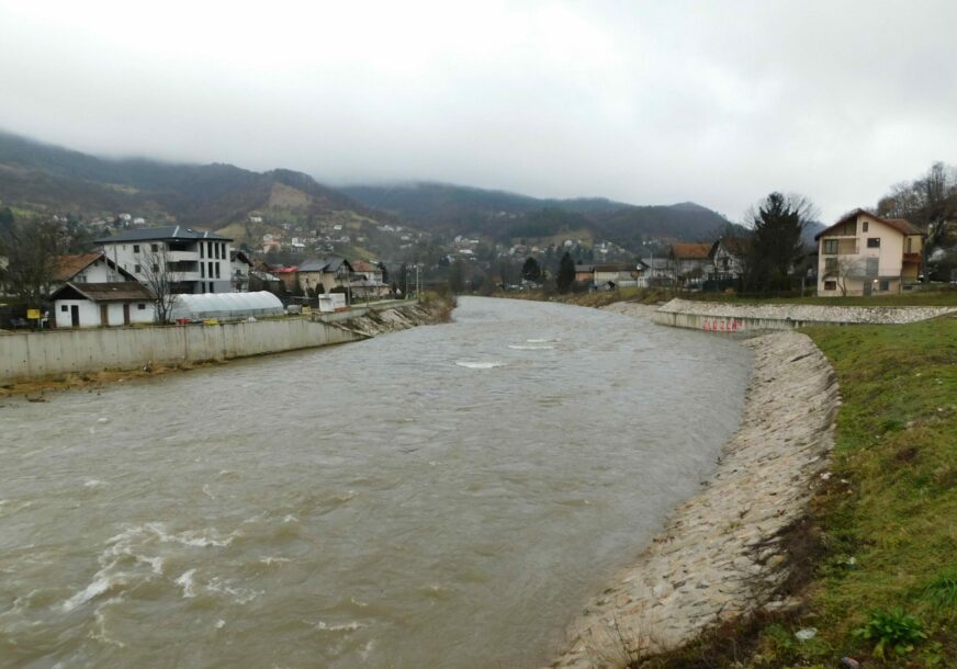 Vogošća uređeno korito rijeke Bosne 