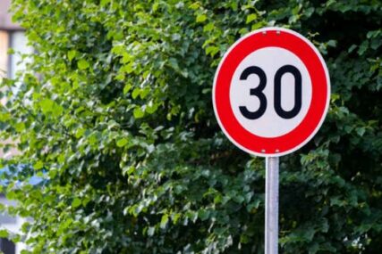 Italijanski grad ograničio brzinu na 30 km/h, građani bijesni