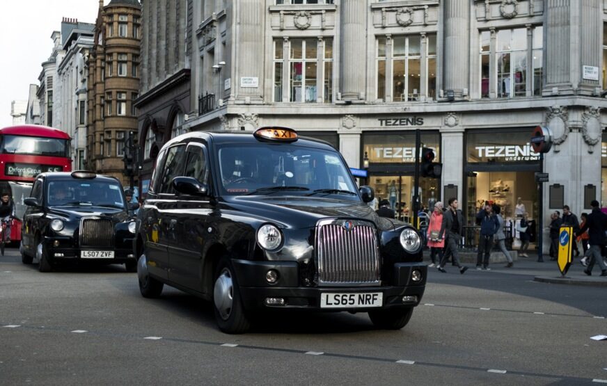 crni taxi london