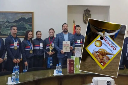 Načelnik u Srbiji djeci poklonio med za potenciju. Reagovali roditelji