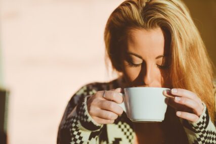 Napitak koji smanjuje nadutost i jača imunitet: Najbolje da ga pijete ujutru