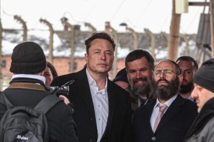 Elon Musk posjetio Auschwitz