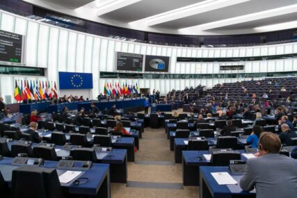 370 MILIONA BIRAČA Danas počinju izborni dani za Evropski parlament