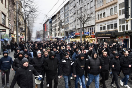 BH Fanaticosi osvajaju ulice Mannheima: Pjesme odjekuju centrom grada