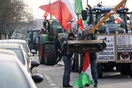 Italijanski farmeri i dalje protestuju: Žele da EU čuje njihov glas