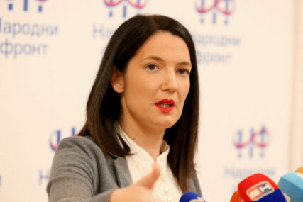 Jelena Trivić oštro kritikovala Dodika i Stanivukovića: Podvili su rep, busanje u prsa “junačka” treba da zamijeni gutanje žaba