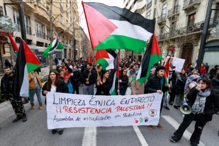 Stotine hiljada ljudi na ulicama Madrida traži da se zaustavi "genocid u Palestini"! (FOTO)