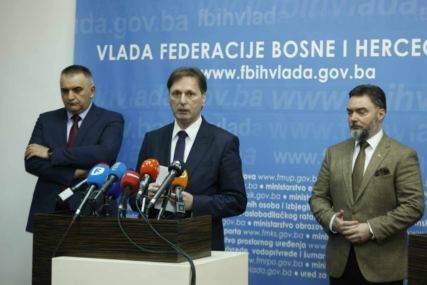 Okom kamere Bosnainfo: Evo o čemu su razgovarali ministri Košarac, Hrnjić i Minić