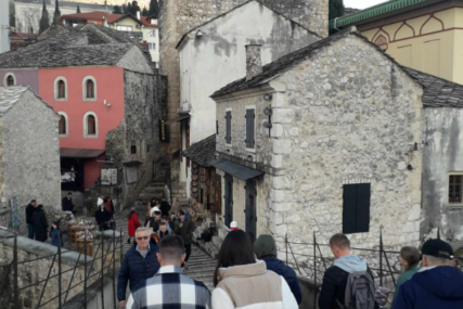 Grad Mostar kreće s uklanjanjem ruševina, objavili javni poziv