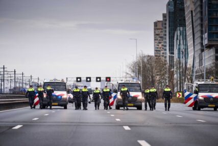 U neredima u novogodišnjoj noći u Nizozemskoj  uhapšeno više od 200 osoba