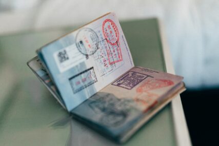 Bisljimi: Španija priznala kosovske pasoše