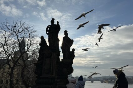 Skulpture "Zlatnog grada" Praga ostavljaju bez komentara (FOTO)
