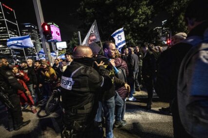 Porodice izraelskih zatvorenika na protestima u Tel Avivu i Al-Qudsu