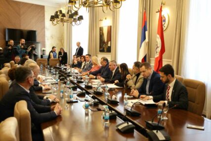 Počeo sastanak predsjednika Srpske s koalicionim partnerima, tema izborni zakon