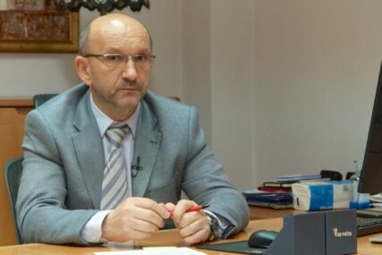 Šerif Isović: Porezni obveznici s područja FBiH u prošloj godini uplatili više od 7,34 milijarde javnih prihoda