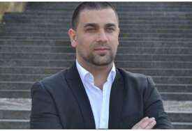 Srđan Srdić poručio političarima: Kakva nam je država ako ne može stati uz čovjeka koji nema krov nad glavom?