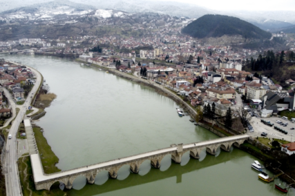 Most Mehmed-paše Sokolovića u Višegradu VIJEKOVIMA PRKOSI VREMENU