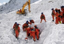 Lavina zatrpala skijaše u Francuskoj, četvero mrtvih i dvoje nestalih