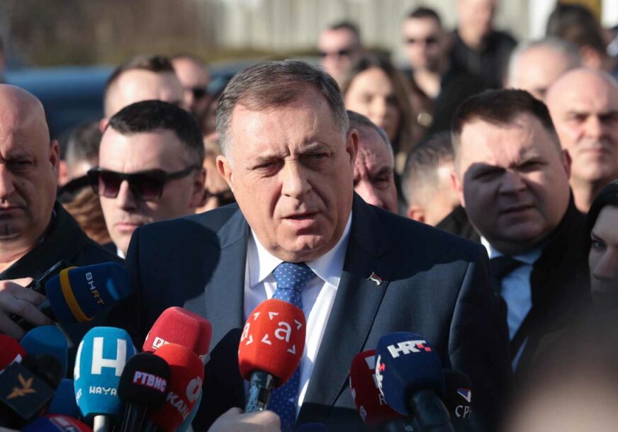 Milorad Dodik Dodik daje izjavu Dodo Sud BiH suđenje 
