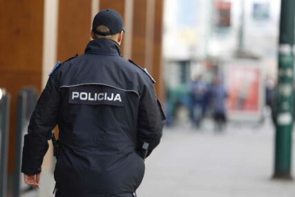 Četiri osobe uhapšene jučer u Sarajevu zbog krađa, dvojica lopova zatačena u izvršenju krađe